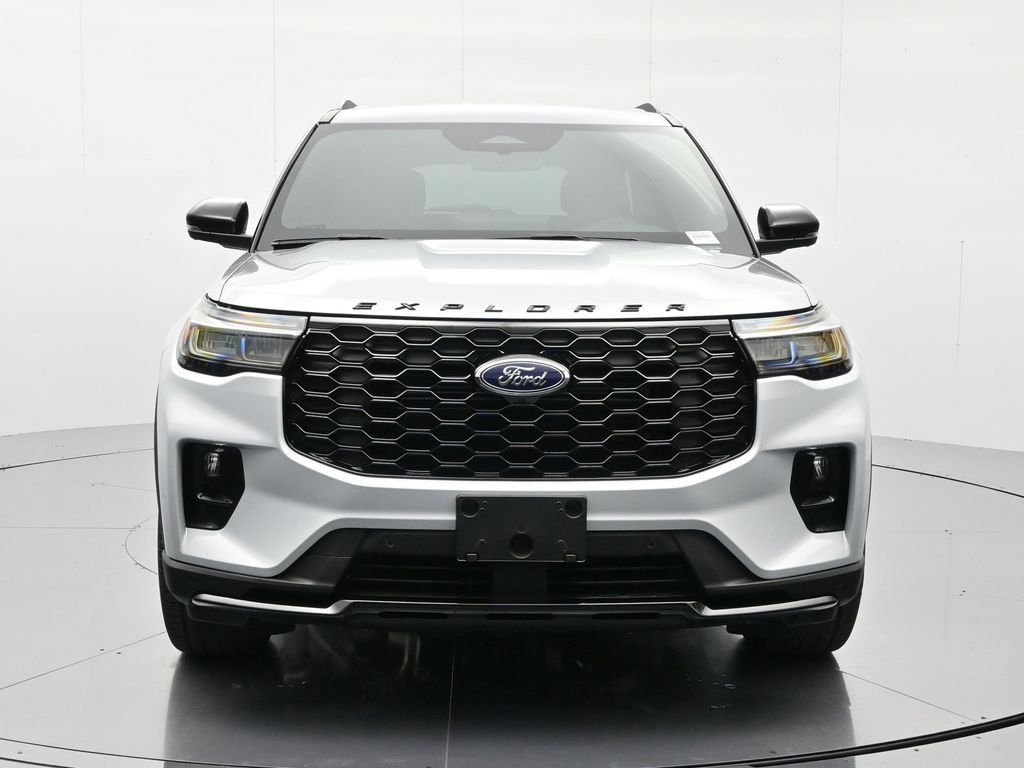 New 2026 Ford Explorer ST-Line w/ ST-Line Street Pack RWD image 2