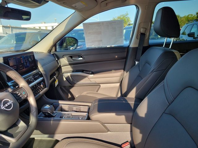 New 2026 Nissan Pathfinder SL w/ Cargo Package FWD image 18