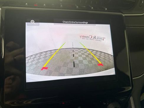 New 2025 Jeep Grand Cherokee Altitude image 19