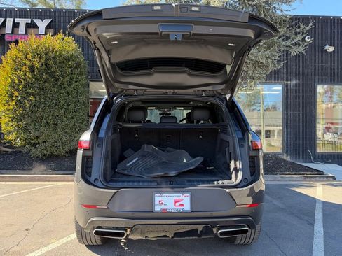 Used 2024 Land Rover Range Rover Sport SE image 17