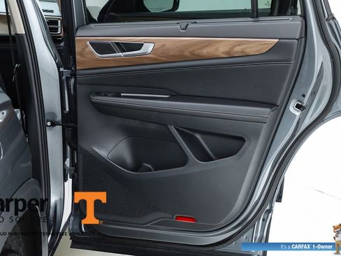 Used 2024 Volkswagen Atlas SE FWD image 70
