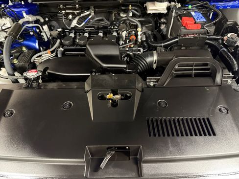 Used 2024 Honda CR-V EX image 8