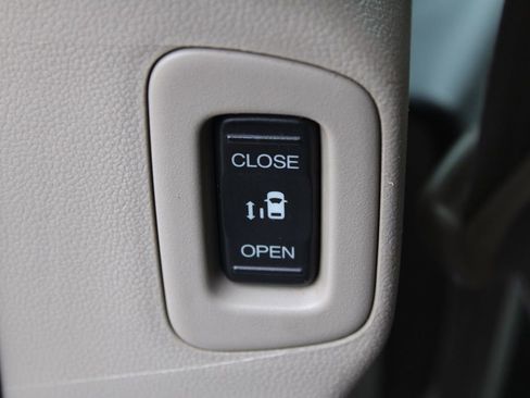 Used 2015 Honda Odyssey Touring image 26