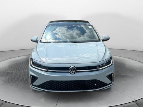 Certified 2026 Volkswagen Jetta SE FWD image 2