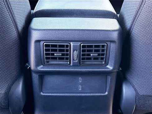 Used 2025 Toyota 4Runner SR5 AWD/4WD image 28