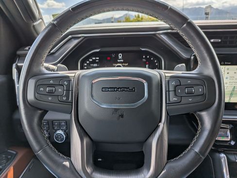 Used 2023 GMC Sierra 1500 Denali Ultimate AWD/4WD image 15