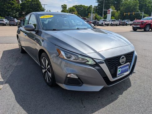 Used 2022 Nissan Altima 2.5 SV AWD/4WD image 7