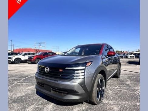 New 2026 Nissan Kicks SR w/ Cold Weather Package image 1