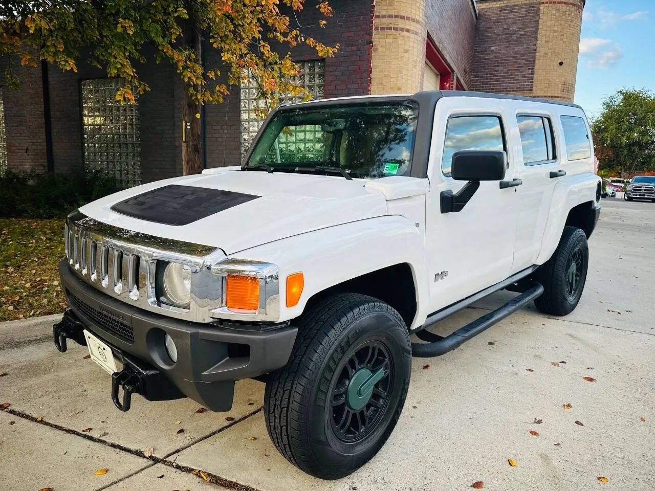 Used 2007 HUMMER H3 AWD/4WD image 2