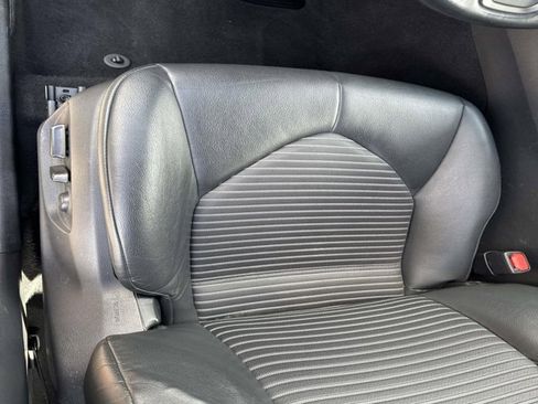 Used 2023 Toyota Camry SE image 9