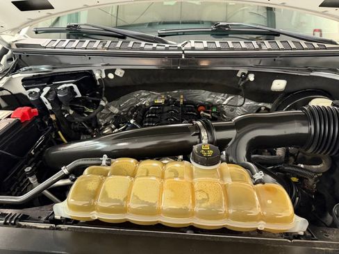 Used 2021 Ford Expedition Max XLT RWD image 9