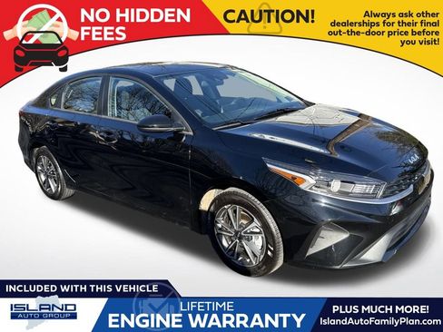 Certified 2023 Kia Forte LXS image 1