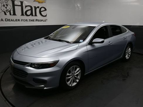 Used 2017 Chevrolet Malibu LT FWD image 26