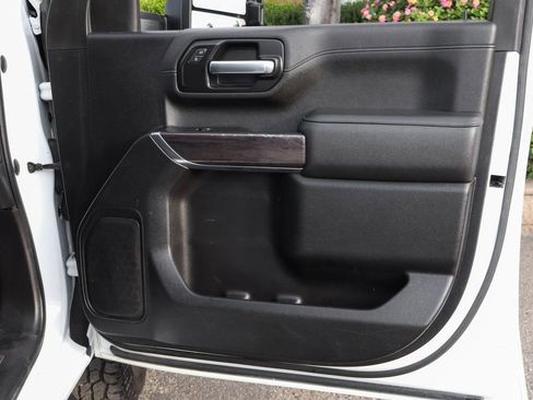 Used 2022 Chevrolet Silverado 2500 LTZ w/ LTZ Plus Package AWD/4WD image 47