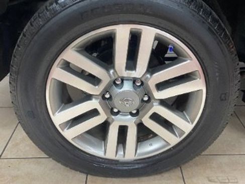 Used 2011 Toyota 4Runner Limited image 29