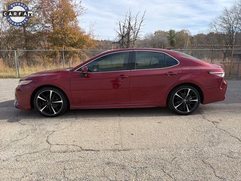 Used 2018 Toyota Camry XSE image 5