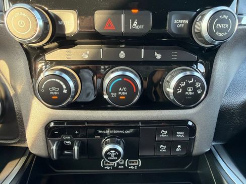 Used 2025 RAM 1500 Big Horn AWD/4WD image 36