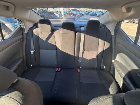 Used 2025 Nissan Sentra SV image 36
