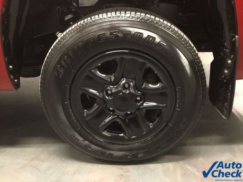 Used 2014 Toyota Tundra SR5 image 24
