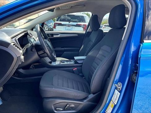 Used 2020 Ford Fusion SE FWD image 18