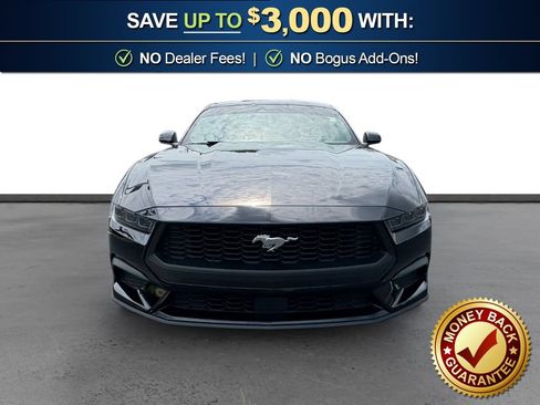 Used 2025 Ford Mustang Coupe RWD image 11