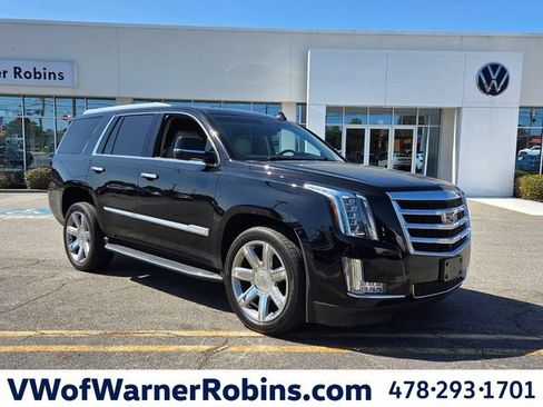 Used 2020 Cadillac Escalade Luxury AWD/4WD image 1