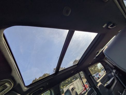 New 2026 Jeep Grand Wagoneer Limited w/ Premium Group II image 22