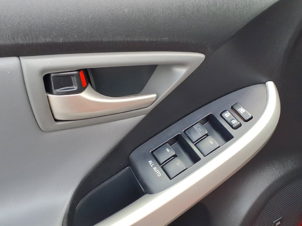 Used 2014 Toyota Prius Four FWD image 4