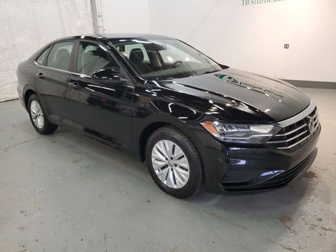 Used 2019 Volkswagen Jetta S image 8