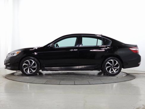 Used 2016 Honda Accord EX image 4