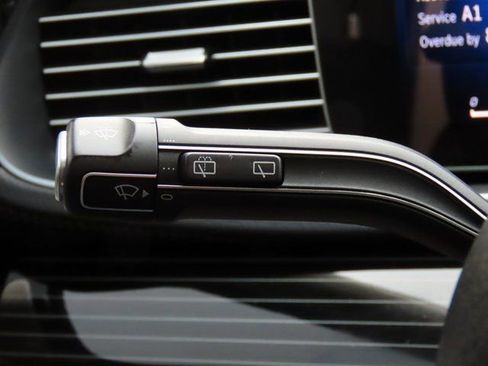 Used 2024 Mercedes-Benz GLE 450 4MATIC image 37