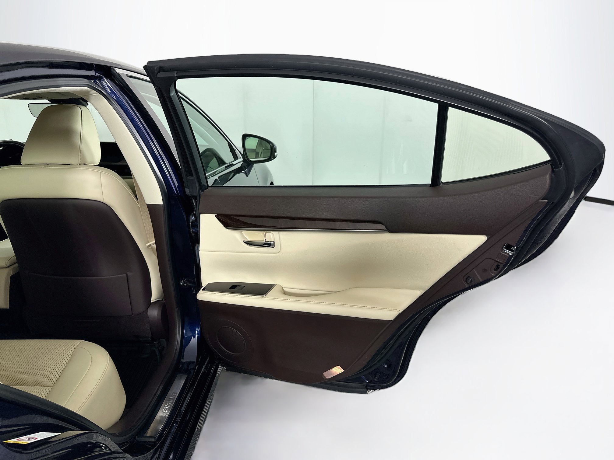 Used 2018 Lexus ES 350 w/ Premier Package FWD image 29