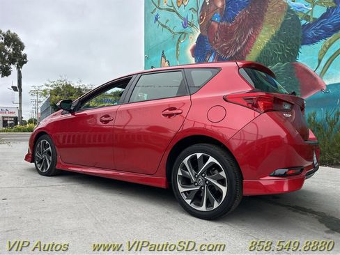 Used 2017 Toyota Corolla iM image 3