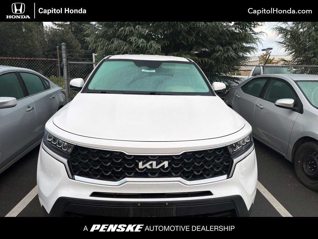 Used 2023 Kia Sorento LX FWD image 1