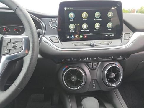 New 2025 Chevrolet Blazer LT w/ Convenience Package image 8