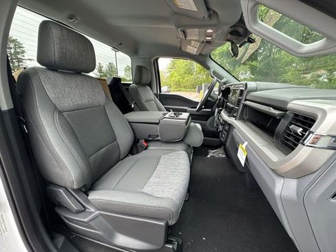 New 2025 Ford F350 XLT w/ FX4 Off-Road Package image 19