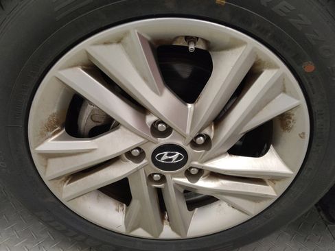 Used 2020 Hyundai Elantra Value Edition FWD image 31