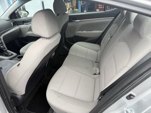 Used 2020 Hyundai Elantra SEL image 15