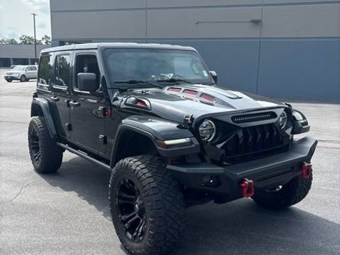 Used 2018 Jeep Wrangler Unlimited Rubicon AWD/4WD image 3