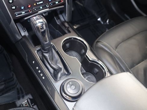 Used 2016 Ford Explorer Platinum image 30