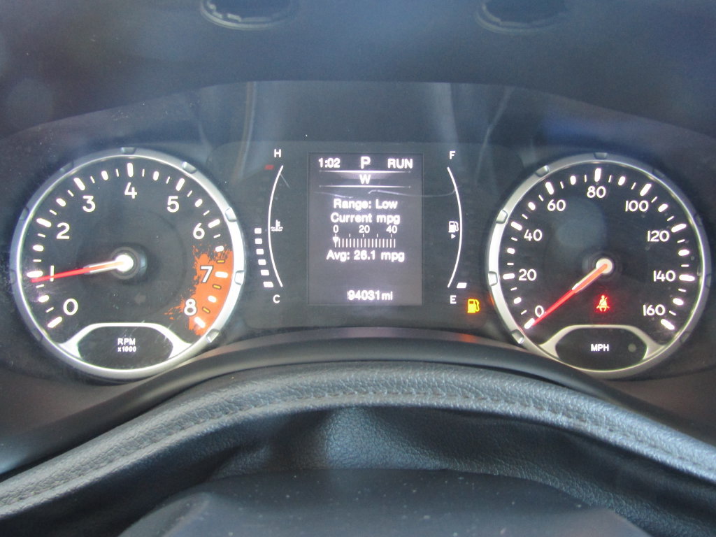 Used 2018 Jeep Renegade Latitude w/ Cold Weather Group AWD/4WD image 20