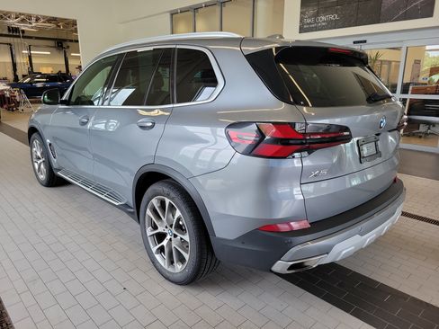Used 2024 BMW X5 xDrive40i AWD/4WD image 7