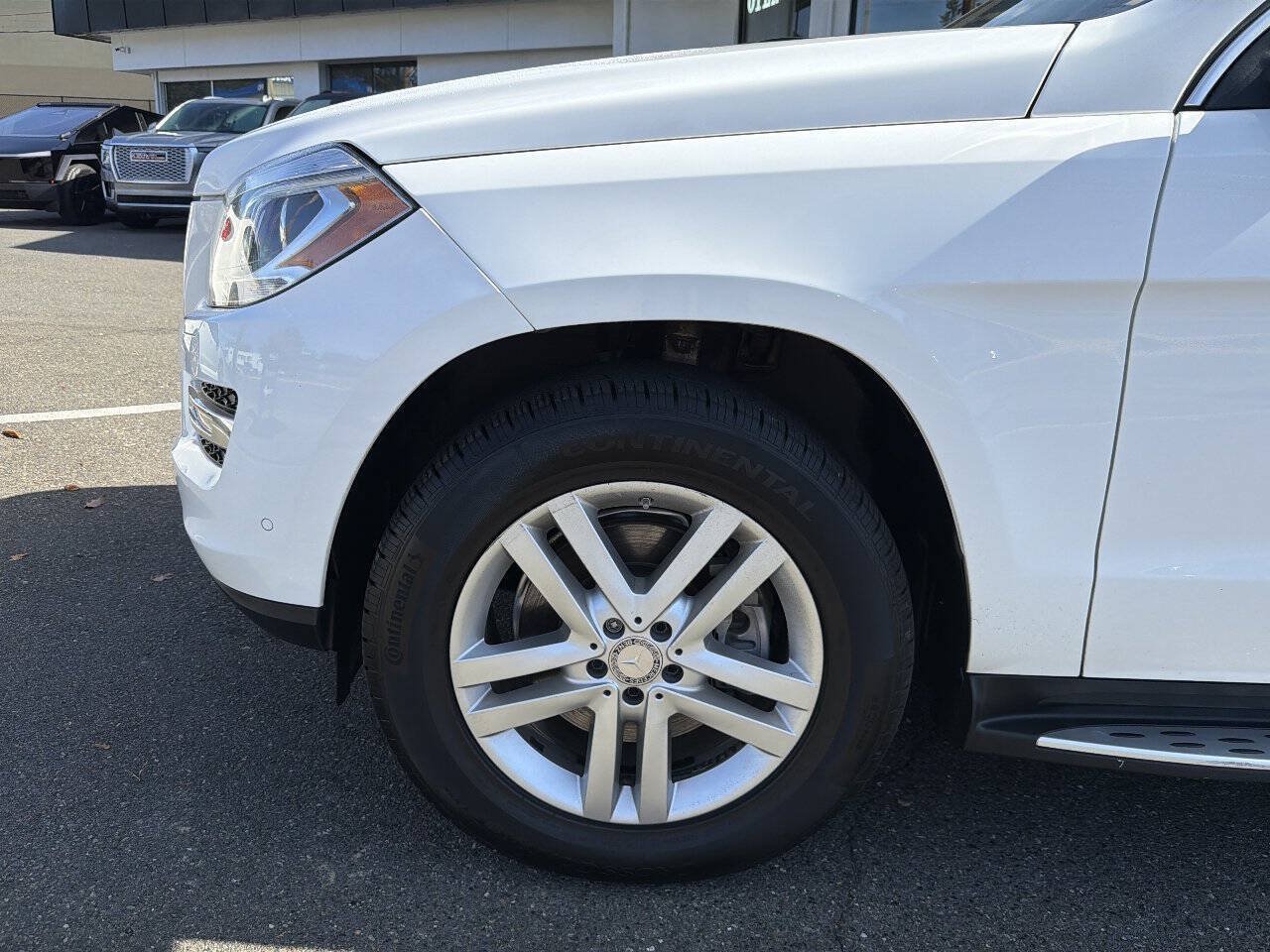 Used 2015 Mercedes-Benz GL 450 4MATIC image 12