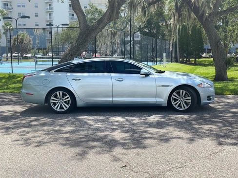 Used 2013 Jaguar XJ L Portfolio RWD image 6