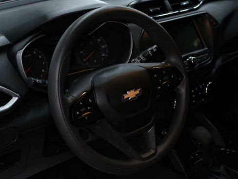 Used 2021 Chevrolet TrailBlazer LS image 12