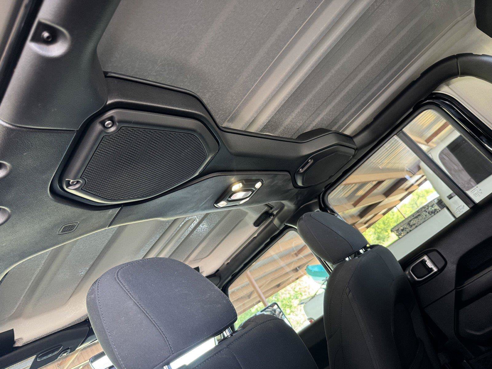 Used 2020 Jeep Gladiator Overland AWD/4WD image 32