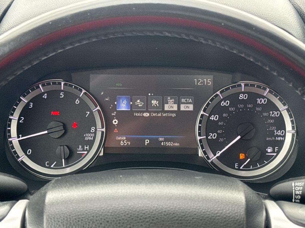 Used 2024 Toyota Highlander XLE AWD/4WD image 17