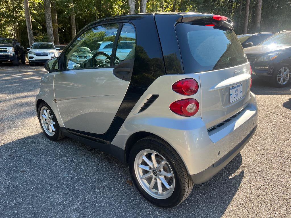 Used 2008 smart fortwo pure RWD image 9