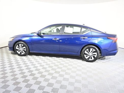 Used 2019 Nissan Altima 2.5 S FWD image 3