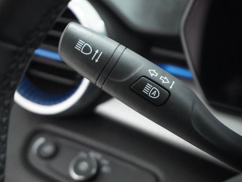 Used 2025 Chevrolet Trax LT w/ Driver Confidence Package image 20